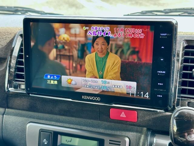 ハイエースバン スーパーＧＬ　ダークプライムＩＩ　２．８ＤＴスーパーＧＬダークプライムＩＩ　９インチワイドナビ・ＴＶ　デジタルインナーミラー　パノラマビュー　両側パワースライドドア　ＴＳＳ　社外１７ＡＷ　オープンカントリータイヤ　黒革調シートカバー（33枚目）