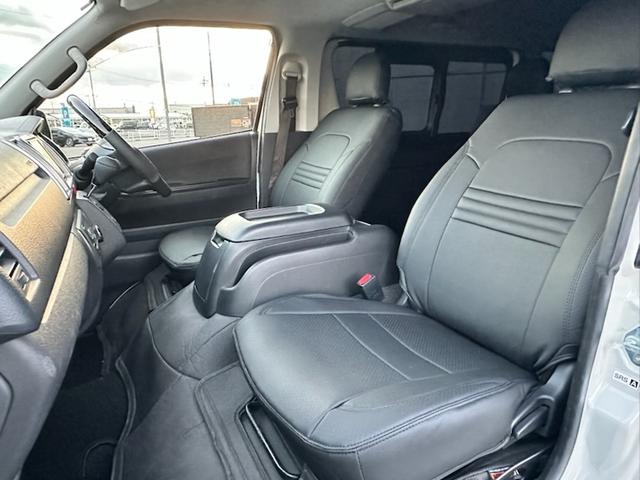 ハイエースバン ロングスーパーＧＬ　５ドアバン２．８ディーゼルＴ　スーパーＧＬロング　ＴＲＤフロントスポイラー純正フルセグナビ　フリップダウンモニター　ＴＳＳ　純正ＬＥＤヘッド　新品シートカバー　新品コンビハンドル（21枚目）