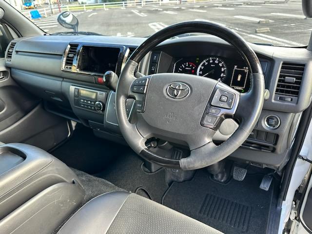 ハイエースバン スーパーＧＬ　ダークプライムＩＩ　５Ｄ２．８ＤＴスーパーＧＬダークプライムＩＩロング　フロント＆バックソナー　Ｗエアバッグ　純正コンビハンドル（15枚目）