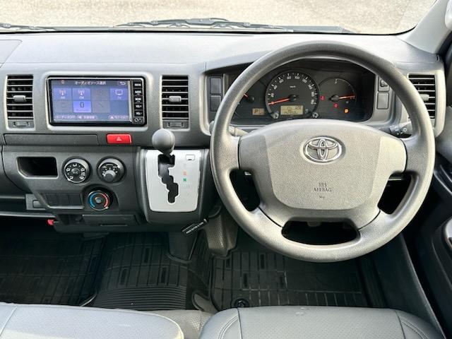 ハイエースバン ロングDX 5ドアバン3.0ディーゼルT DXロング 4WD 純正ナビ Bluetooth バックカメラ Wエアバッグ(18枚目)
