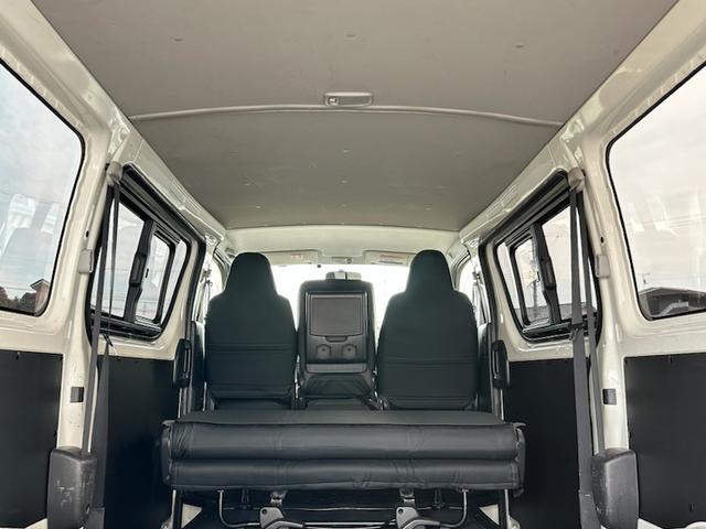 ハイエースバン ロングDX 5ドアバン3.0ディーゼルT DXロング 4WD 純正ナビ Bluetooth バックカメラ Wエアバッグ(28枚目)