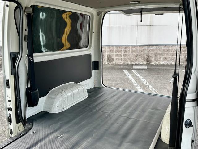 ハイエースバン ロングDX 5ドアバン3.0ディーゼルT DXロング 4WD 純正ナビ Bluetooth バックカメラ Wエアバッグ(31枚目)
