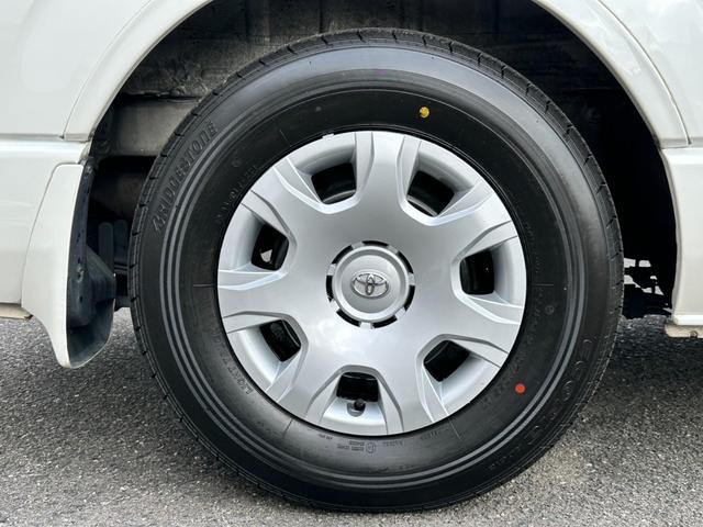 ハイエースバン スーパーGL ダークプライムII 2.8ディーゼルターボ TSS 両側パワースライドドア クリアランスソナー 8インチ社外ナビ フルセグTV BLUETOOTH ETC AC100Vコンセント ドライブレコーダー Wエアバッグ(7枚目)