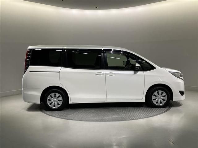 ノア X イモビライザー アイドリングストッ デュアルエアコン クルーズC バックモニタ- LEDランプ オートエアコン ESC ワンセグテレビ ナビ&TV パワーステ 3列 ETC車載器 パワーウィンドウ(3枚目)