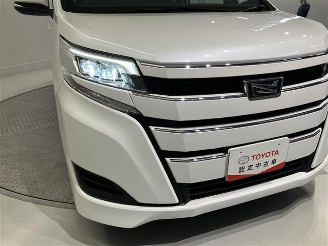 ノア X イモビライザー アイドリングストッ デュアルエアコン クルーズC バックモニタ- LEDランプ オートエアコン ESC ワンセグテレビ ナビ&TV パワーステ 3列 ETC車載器 パワーウィンドウ(10枚目)