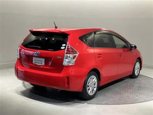 プリウスα Ｓ　スマキ－　リモコンキー　横滑り防止装置付き　ＰＷ　Ｂカメラ　ナビ・ＴＶ　サイドエアＢ　ワンオナ　ドライブレコーダー　ＥＴＣ車載器　ＡＢＳ付き　アルミホイール　メモリーナビゲーション　パワーステアリング（4枚目）