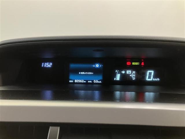 プリウスα Ｓ　スマキ－　リモコンキー　横滑り防止装置付き　ＰＷ　Ｂカメラ　ナビ・ＴＶ　サイドエアＢ　ワンオナ　ドライブレコーダー　ＥＴＣ車載器　ＡＢＳ付き　アルミホイール　メモリーナビゲーション　パワーステアリング（14枚目）