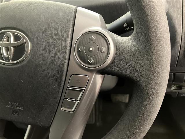 プリウスα Ｓ　スマキ－　リモコンキー　横滑り防止装置付き　ＰＷ　Ｂカメラ　ナビ・ＴＶ　サイドエアＢ　ワンオナ　ドライブレコーダー　ＥＴＣ車載器　ＡＢＳ付き　アルミホイール　メモリーナビゲーション　パワーステアリング（26枚目）