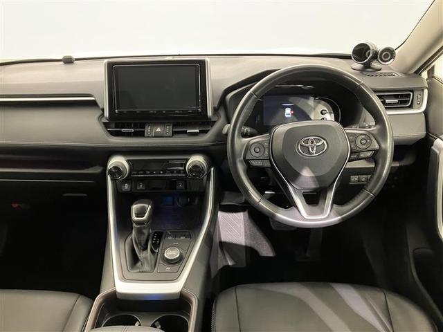 ＲＡＶ４ ハイブリッドＧ　衝突被害軽減装置　バックモニター　地デジＴＶ　ＬＥＤヘッドライト　スマキー　電動シ－ト　ＡＷＤ　ＴＶナビ　パワステ　横滑り防止装置　クルコン　ＡＡＣ　カーテンエアバック　エアバッグ　ＡＷ　ＥＴＣ（5枚目）