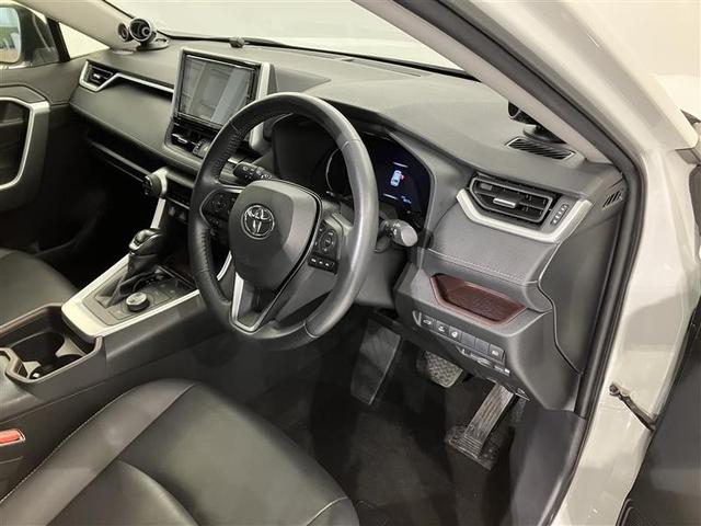 ＲＡＶ４ ハイブリッドＧ　衝突被害軽減装置　バックモニター　地デジＴＶ　ＬＥＤヘッドライト　スマキー　電動シ－ト　ＡＷＤ　ＴＶナビ　パワステ　横滑り防止装置　クルコン　ＡＡＣ　カーテンエアバック　エアバッグ　ＡＷ　ＥＴＣ（13枚目）