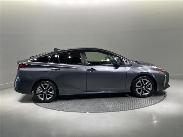 プリウス Sツーリングセレクション エアバック 地デジ 1オーナー車 Bモニ LEDヘッド オートクルーズ 横滑り防止 サイドエアバック ドラレコ付き ETC スマートキー メモリ-ナビ 助手席エアバック ナビTV ABS AW(3枚目)