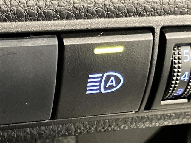 カローラスポーツ ハイブリッドＧ　Ｚ　サイドエアバック　前後誤発進抑制　スマートキーシステム　Ｂモニ　オートクルーズ　ＬＥＤライト　エアバック　オートエアコン　地デジ　ナビＴＶ　ＡＷ　デュアルエアバッグ　キーレス　パワステ　ＡＢＳ　ＥＴＣ（27枚目）