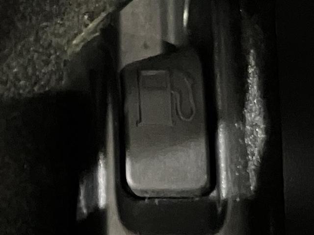 カローラスポーツ ハイブリッドＧ　Ｚ　サイドエアバック　前後誤発進抑制　スマートキーシステム　Ｂモニ　オートクルーズ　ＬＥＤライト　エアバック　オートエアコン　地デジ　ナビＴＶ　ＡＷ　デュアルエアバッグ　キーレス　パワステ　ＡＢＳ　ＥＴＣ（28枚目）