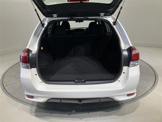 カローラフィールダー ハイブリッドＧ　ダブルバイビー　ＰＣＳ　インテリキー　横滑防止　ミュージックプレイヤー接続可　フルセグＴＶ　ＬＥＤヘッドライト　オートエアコン　ワンオーナー　ＥＴＣ　アルミホイール　キーフリーシステム　サイドエアバッグ　ナビＴＶ（11枚目）