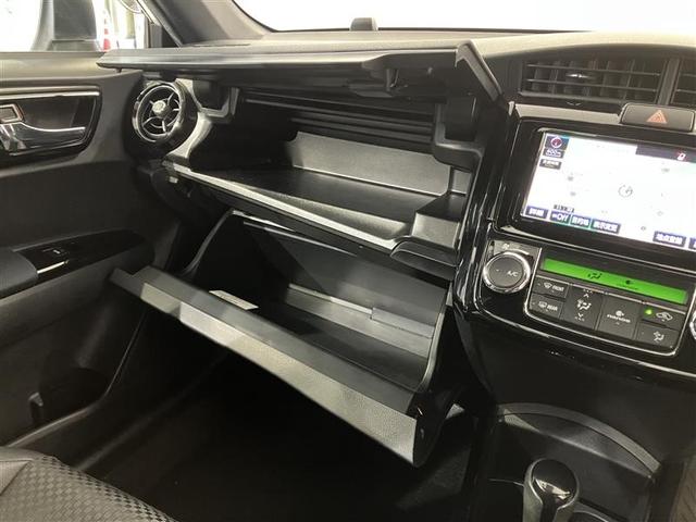 カローラフィールダー ハイブリッドＧ　ダブルバイビー　ＰＣＳ　インテリキー　横滑防止　ミュージックプレイヤー接続可　フルセグＴＶ　ＬＥＤヘッドライト　オートエアコン　ワンオーナー　ＥＴＣ　アルミホイール　キーフリーシステム　サイドエアバッグ　ナビＴＶ（21枚目）