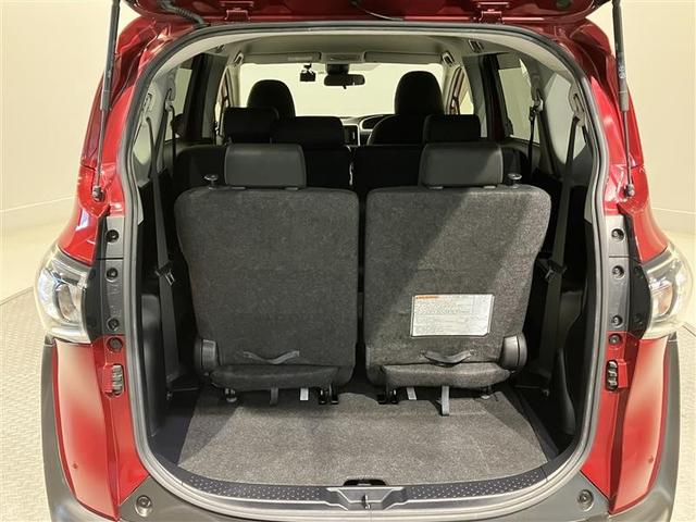 シエンタ Ｇ　ナビ・ＴＶ　スマートキープッシュスタート　１オ－ナ－　リアカメラ　地デジフルセグ　フルオートエアコン　パワーウィンド　ＥＴＣ　運転席エアバック　パワステ　キーフリーシステム　ＡＢＳ　３列　両側自動Ｄ（12枚目）