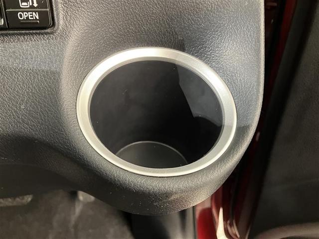 シエンタ Ｇ　ナビ・ＴＶ　スマートキープッシュスタート　１オ－ナ－　リアカメラ　地デジフルセグ　フルオートエアコン　パワーウィンド　ＥＴＣ　運転席エアバック　パワステ　キーフリーシステム　ＡＢＳ　３列　両側自動Ｄ（24枚目）