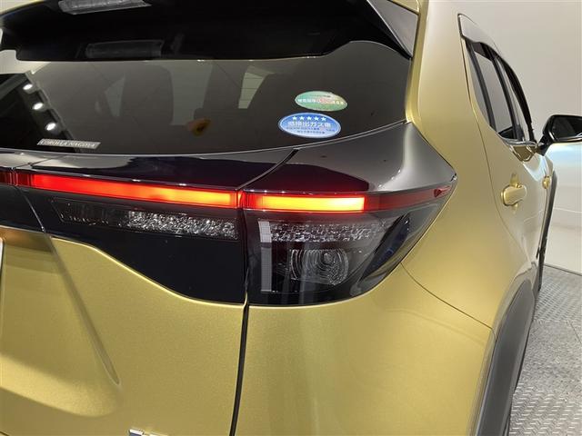 ヤリスクロス ハイブリッドＺ　インテリジェントキー　アルミホイル　ＬＥＤライト　１オ－ナ－　リアカメラ　クルーズコントロール　横滑り防止システム　ナビＴＶ　メモリーナビゲーション　電動シ－ト　パワステ　オートエアコン　キーフリー（32枚目）