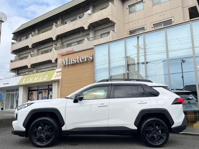 ＲＡＶ４ アドベンチャー　オフロードパッケージ　ディスプレイオーディオナビ・バックカメラ・ＬＥＤインテリアイルミ・パワーシート・パワーバックドア・シートヒーター＆ベンチレーション・前後ドライブレコーダー・ビルトインＥＴＣ・ＢＳＭ・ＲＴＡ・禁煙車（6枚目）