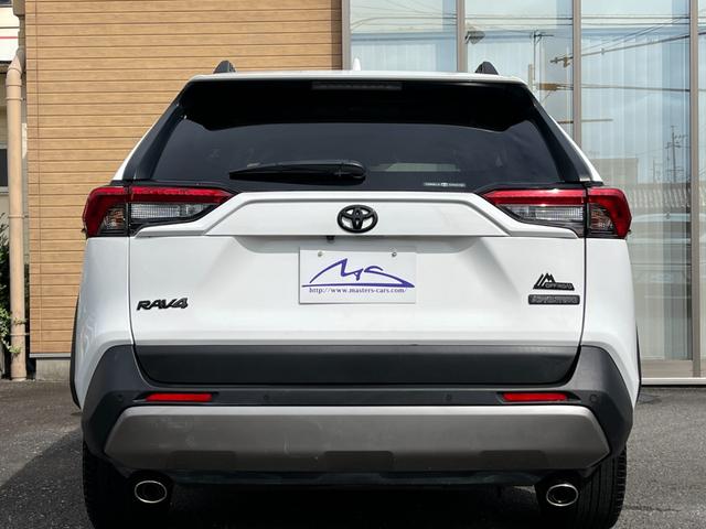ＲＡＶ４ アドベンチャー　オフロードパッケージ　ディスプレイオーディオナビ・バックカメラ・ＬＥＤインテリアイルミ・パワーシート・パワーバックドア・シートヒーター＆ベンチレーション・前後ドライブレコーダー・ビルトインＥＴＣ・ＢＳＭ・ＲＴＡ・禁煙車（8枚目）