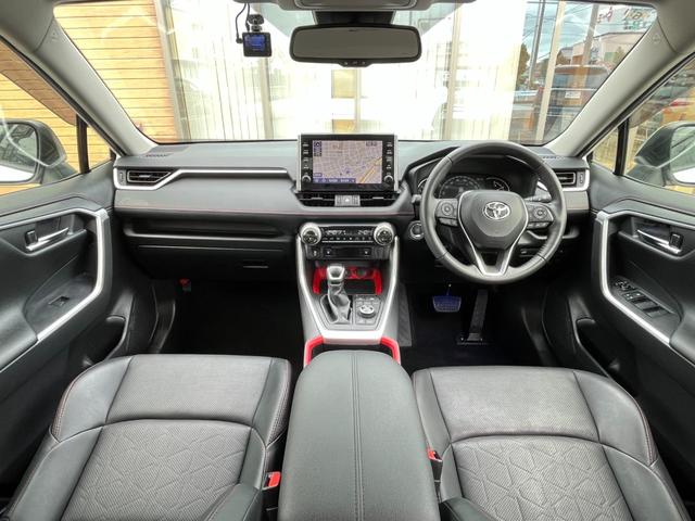 ＲＡＶ４ アドベンチャー　オフロードパッケージ　ディスプレイオーディオナビ・バックカメラ・ＬＥＤインテリアイルミ・パワーシート・パワーバックドア・シートヒーター＆ベンチレーション・前後ドライブレコーダー・ビルトインＥＴＣ・ＢＳＭ・ＲＴＡ・禁煙車（13枚目）