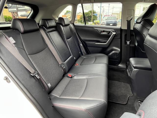 ＲＡＶ４ アドベンチャー　オフロードパッケージ　ディスプレイオーディオナビ・バックカメラ・ＬＥＤインテリアイルミ・パワーシート・パワーバックドア・シートヒーター＆ベンチレーション・前後ドライブレコーダー・ビルトインＥＴＣ・ＢＳＭ・ＲＴＡ・禁煙車（25枚目）