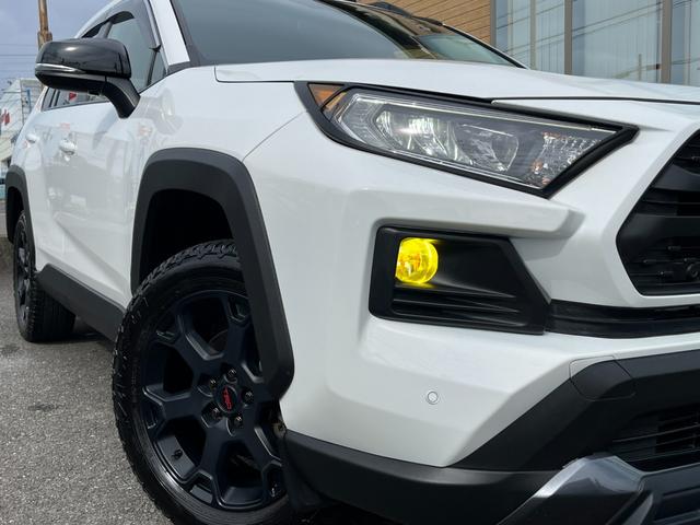 ＲＡＶ４ アドベンチャー　オフロードパッケージ　ディスプレイオーディオナビ・バックカメラ・ＬＥＤインテリアイルミ・パワーシート・パワーバックドア・シートヒーター＆ベンチレーション・前後ドライブレコーダー・ビルトインＥＴＣ・ＢＳＭ・ＲＴＡ・禁煙車（28枚目）