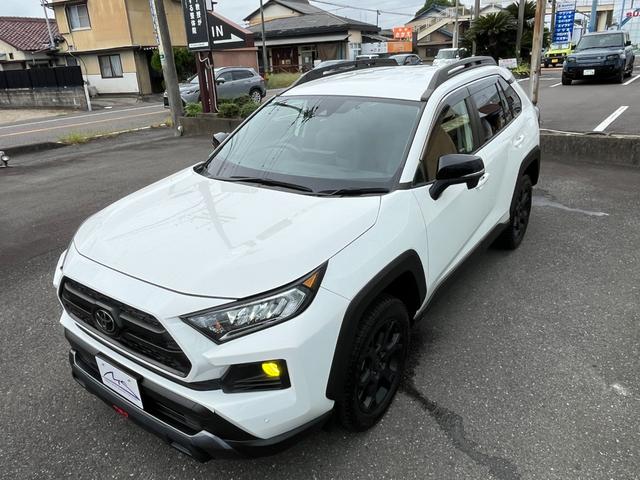 ＲＡＶ４ アドベンチャー　オフロードパッケージ　ディスプレイオーディオナビ・バックカメラ・ＬＥＤインテリアイルミ・パワーシート・パワーバックドア・シートヒーター＆ベンチレーション・前後ドライブレコーダー・ビルトインＥＴＣ・ＢＳＭ・ＲＴＡ・禁煙車（40枚目）