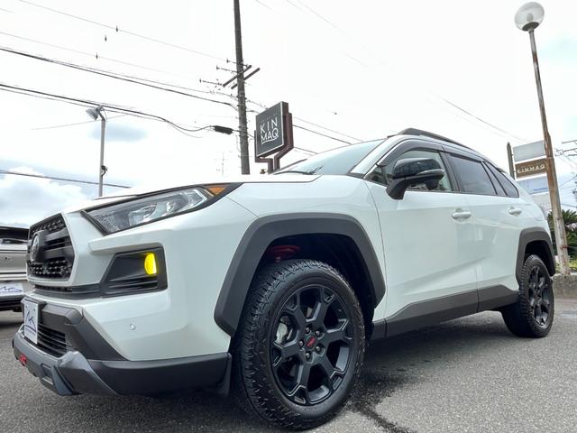 ＲＡＶ４ アドベンチャー　オフロードパッケージ　ディスプレイオーディオナビ・バックカメラ・ＬＥＤインテリアイルミ・パワーシート・パワーバックドア・シートヒーター＆ベンチレーション・前後ドライブレコーダー・ビルトインＥＴＣ・ＢＳＭ・ＲＴＡ・禁煙車（41枚目）