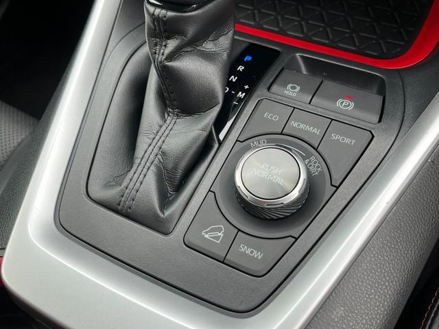 ＲＡＶ４ アドベンチャー　オフロードパッケージ　ディスプレイオーディオナビ・バックカメラ・ＬＥＤインテリアイルミ・パワーシート・パワーバックドア・シートヒーター＆ベンチレーション・前後ドライブレコーダー・ビルトインＥＴＣ・ＢＳＭ・ＲＴＡ・禁煙車（51枚目）