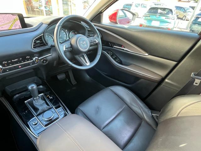 ＣＸ－３０ ＸＤ　ツーリング　ブラウンレザーシート・コネクトナビ・フルセグＴＶ・３６０°全周囲カメラ・パワーシート・シートヒーター・パワーバックドア・ＢＳＭ・前後ドライブレコーダー・ビルトインＥＴＣ・ＨＤＭＩ・オクダケ充電・禁煙車（15枚目）