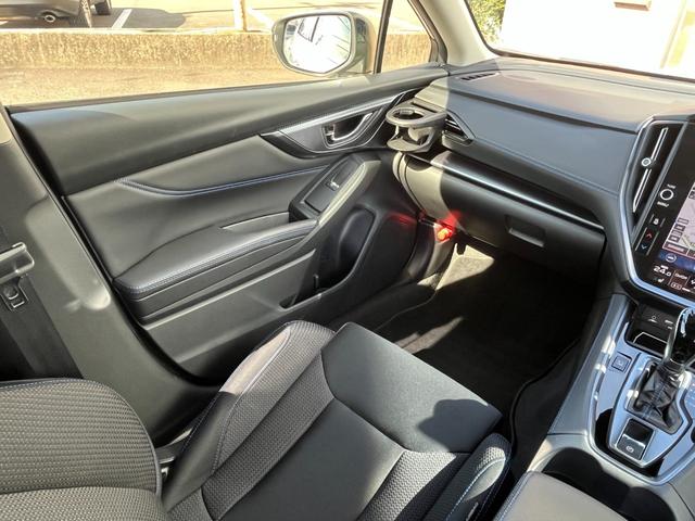 レヴォーグ ＧＴ－Ｈ　ＥＸ　Ｒ２年１２月車・１１．６型ナビＴＶ・アイサイトＸ・ＬＥＤアクセサリーライナー・デジタルインナーミラー・純正ドライブレコーダー・ビルトインＥＴＣ２．０・パワーシート・パワーシート・パワーバックドア・禁煙（15枚目）