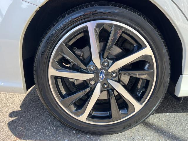 レヴォーグ ＧＴ－Ｈ　ＥＸ　Ｒ２年１２月車・１１．６型ナビＴＶ・アイサイトＸ・ＬＥＤアクセサリーライナー・デジタルインナーミラー・純正ドライブレコーダー・ビルトインＥＴＣ２．０・パワーシート・パワーシート・パワーバックドア・禁煙（70枚目）