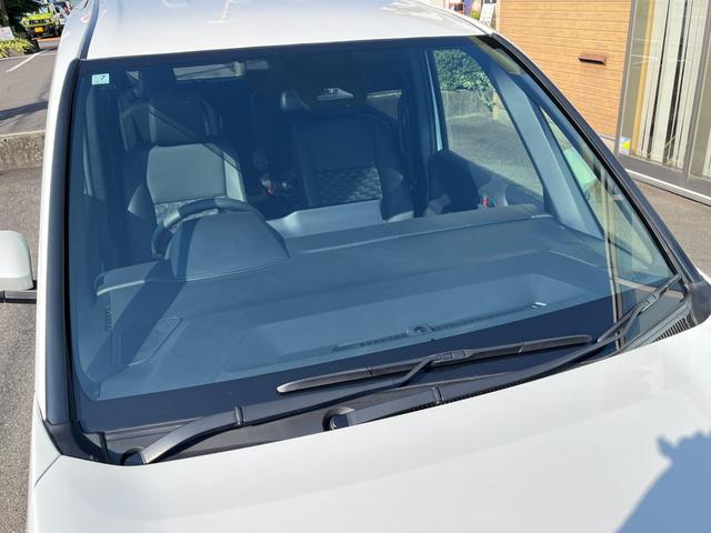 ヴォクシー ハイブリッドＳ－Ｚ　・１０．５型ナビＴＶ・１３．２型有機ＥＬ後席モニター・ＣＤ／ＤＶＤデッキ・快適利便パッケージ・アドバンスドドライブ・パワーバックドア・前後シートヒーター・ＡＣ１００Ｖ１５００Ｗ・ＨＤＭＩ・ＥＴＣ２．０（35枚目）