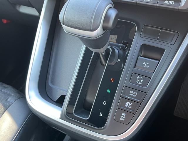 ヴォクシー ハイブリッドＳ－Ｚ　・１０．５型ナビＴＶ・１３．２型有機ＥＬ後席モニター・ＣＤ／ＤＶＤデッキ・快適利便パッケージ・アドバンスドドライブ・パワーバックドア・前後シートヒーター・ＡＣ１００Ｖ１５００Ｗ・ＨＤＭＩ・ＥＴＣ２．０（54枚目）