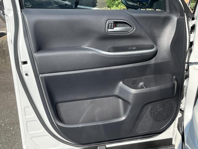 ヴォクシー ハイブリッドＳ－Ｚ　・１０．５型ナビＴＶ・１３．２型有機ＥＬ後席モニター・ＣＤ／ＤＶＤデッキ・快適利便パッケージ・アドバンスドドライブ・パワーバックドア・前後シートヒーター・ＡＣ１００Ｖ１５００Ｗ・ＨＤＭＩ・ＥＴＣ２．０（59枚目）