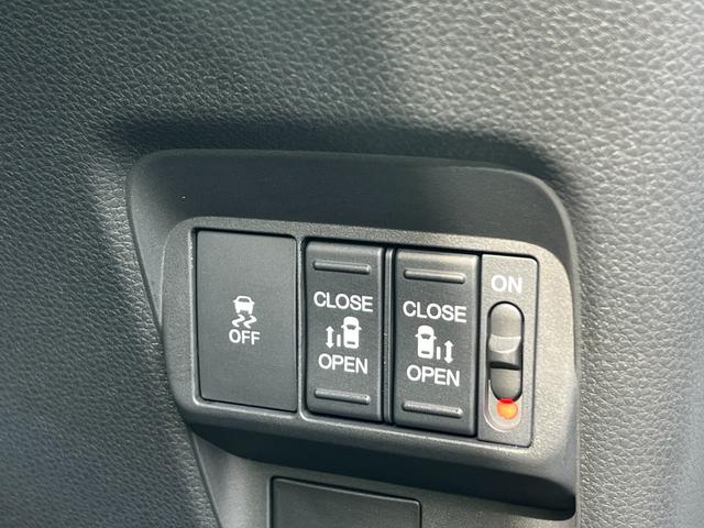 フリード e:HEVエアー EX ・カロッツリア10.1インチディスプレイオーディオ・YouTube視聴可・Carplay・AndroidAuto・バックカメラ・前後室内3方向ドラレコ・両側パワースライド・シートヒーター・リヤクーラー(23枚目)