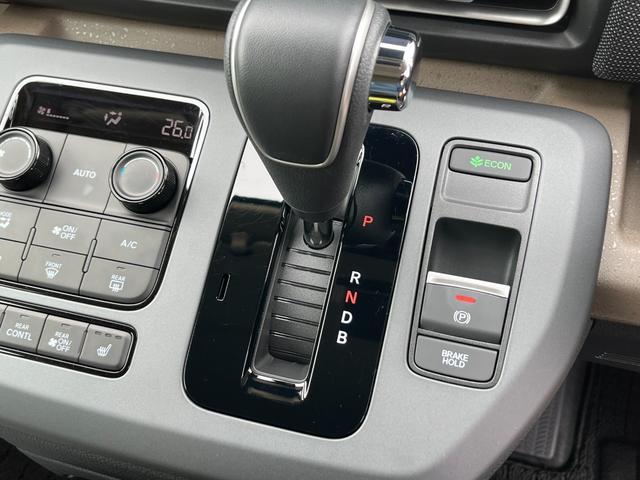 フリード e:HEVエアー EX ・カロッツリア10.1インチディスプレイオーディオ・YouTube視聴可・Carplay・AndroidAuto・バックカメラ・前後室内3方向ドラレコ・両側パワースライド・シートヒーター・リヤクーラー(52枚目)