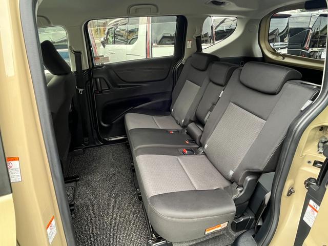 シエンタ ハイブリッド　ファンベースＧ　走行８４００キロ・純正９インチナビフルセグＴＶ・３６０°パノラミックビューモニター・プリクラッシュセーフティ・ナビ連動ドラレコ・両側パワースライド・シート＆ハンドルヒーター・Ｃソナー・ＥＴＣ・禁煙車（24枚目）