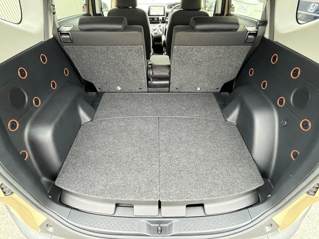 シエンタ ハイブリッド　ファンベースＧ　走行８４００キロ・純正９インチナビフルセグＴＶ・３６０°パノラミックビューモニター・プリクラッシュセーフティ・ナビ連動ドラレコ・両側パワースライド・シート＆ハンドルヒーター・Ｃソナー・ＥＴＣ・禁煙車（64枚目）