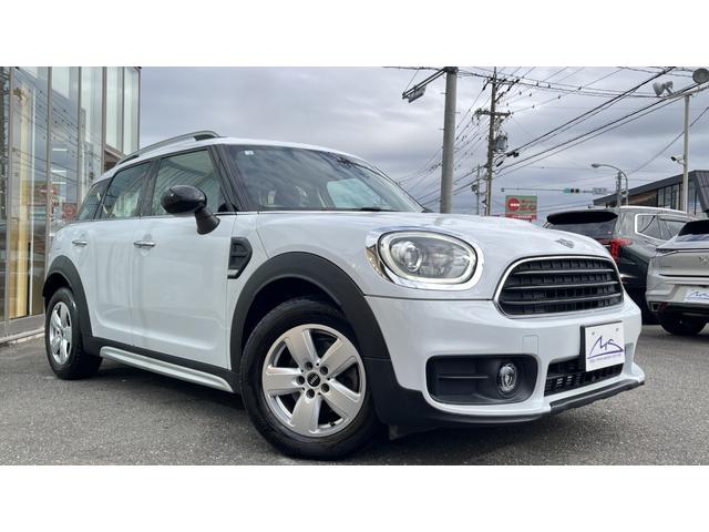 MINI クロスオーバー バッキンガム ・インテリジェントセーフティ・純正ナビ・バックカメラ・LEDヘッド・LEDフォグ・パワーバックドア・コンフォートアクセス・クリアランスソナー・クルーズコントロール・ETC・Bluetooth・禁煙車(4枚目)