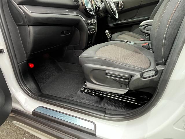 MINI クロスオーバー バッキンガム ・インテリジェントセーフティ・純正ナビ・バックカメラ・LEDヘッド・LEDフォグ・パワーバックドア・コンフォートアクセス・クリアランスソナー・クルーズコントロール・ETC・Bluetooth・禁煙車(54枚目)