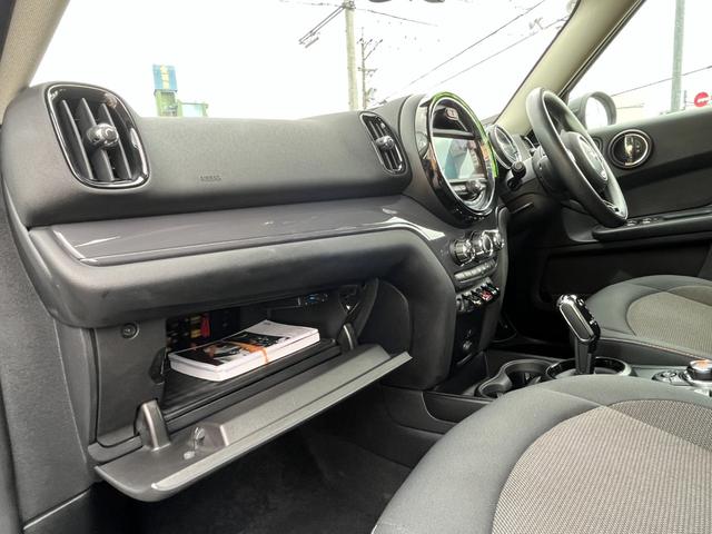 MINI クロスオーバー バッキンガム ・インテリジェントセーフティ・純正ナビ・バックカメラ・LEDヘッド・LEDフォグ・パワーバックドア・コンフォートアクセス・クリアランスソナー・クルーズコントロール・ETC・Bluetooth・禁煙車(56枚目)