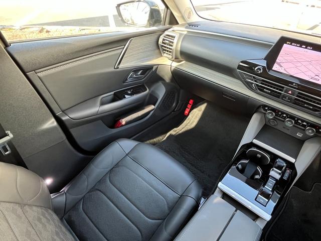 Ｃ５ Ｘ シャインパック　ガラスサンルーフ・純正ナビ・３６０°全周囲カメラレザーシート・前席パワーシート・シートヒーター＆ベンチレーションマッサージ機能付・パワーバックドア・ヘッドアップディスプレイ・前後ドラレコ・ＥＴＣ・禁煙（17枚目）