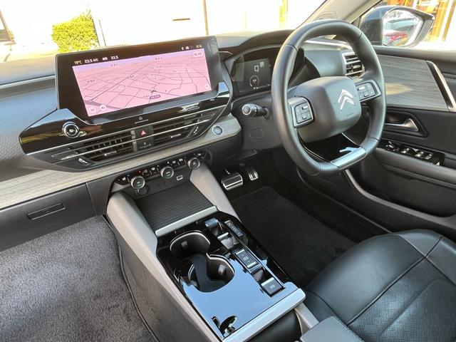 Ｃ５ Ｘ シャインパック　ガラスサンルーフ・純正ナビ・３６０°全周囲カメラレザーシート・前席パワーシート・シートヒーター＆ベンチレーションマッサージ機能付・パワーバックドア・ヘッドアップディスプレイ・前後ドラレコ・ＥＴＣ・禁煙（18枚目）