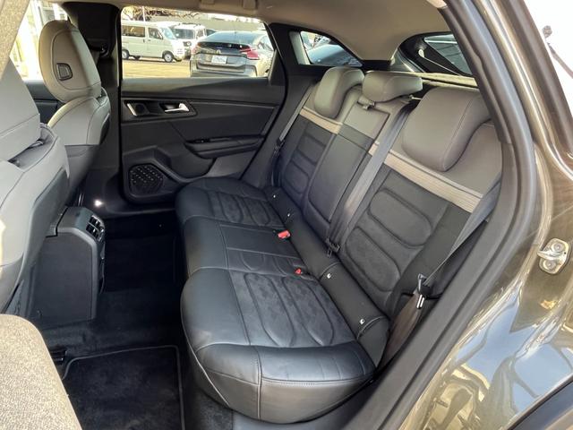 Ｃ５ Ｘ シャインパック　ガラスサンルーフ・純正ナビ・３６０°全周囲カメラレザーシート・前席パワーシート・シートヒーター＆ベンチレーションマッサージ機能付・パワーバックドア・ヘッドアップディスプレイ・前後ドラレコ・ＥＴＣ・禁煙（24枚目）