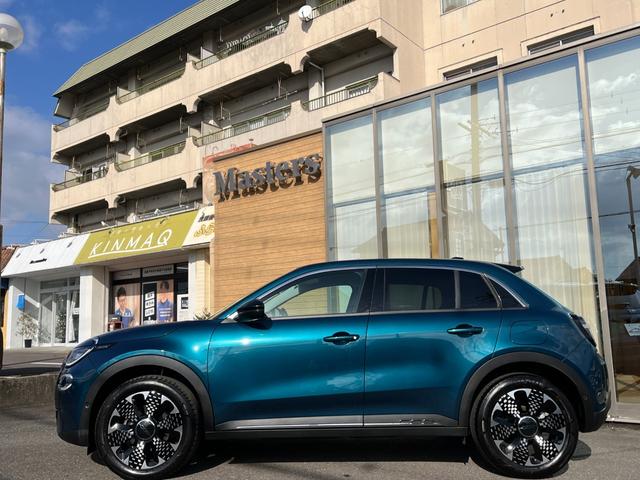 ６００ハイブリッド ラ　プリマ　・新車保証継承・純正ナビ・バックカメラ・ＦＩＡＴモノグラムエコレザーシート・パワーシート・マッサージ機能付シートヒーター・パワーバックドア・ＬＥＤヘッド＆フォグランプ・前後室内型ドラレコ・ＥＴＣ２．０（6枚目）