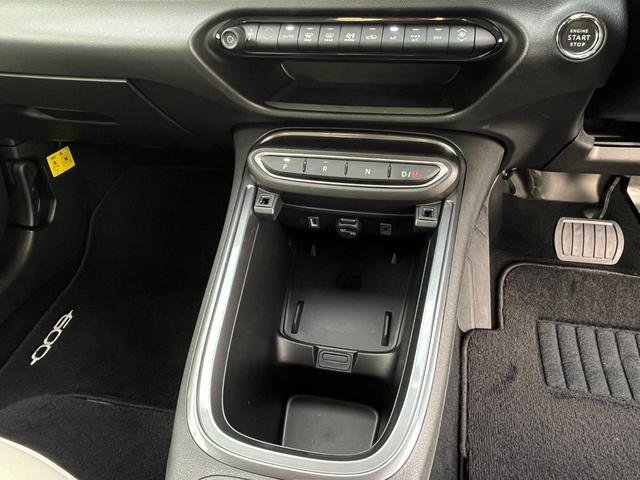 ６００ハイブリッド ラ　プリマ　・新車保証継承・純正ナビ・バックカメラ・ＦＩＡＴモノグラムエコレザーシート・パワーシート・マッサージ機能付シートヒーター・パワーバックドア・ＬＥＤヘッド＆フォグランプ・前後室内型ドラレコ・ＥＴＣ２．０（18枚目）