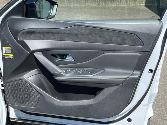 ４０８ ＧＴハイブリッド　・新車保証継承・コネクテッドナビ・３６０°全周囲カメラ・マトリックスＬＥＤヘッド・純正オプション前後ドラレコ付デジタルインナーミラー・パワーシート・パワーバックドア・シートヒーター・ＥＴＣ・禁煙車（46枚目）