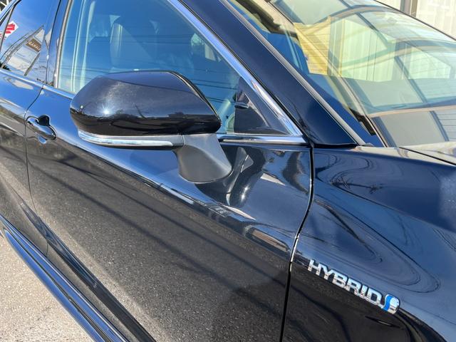 カムリ ＷＳレザーパッケージ　・ＴＲＤエアロ・ＴＲＤドレスアップマフラー・トランクスポイラー・ブラックレザーシート・メーカー装着ナビＴＶ・ＣＤ／ＤＶＤ／Ｂｌｕ－ｒａｙ再生・バックカメラ・前席パワーシート・ＨＵＤ・ＥＴＣ・禁煙車（32枚目）